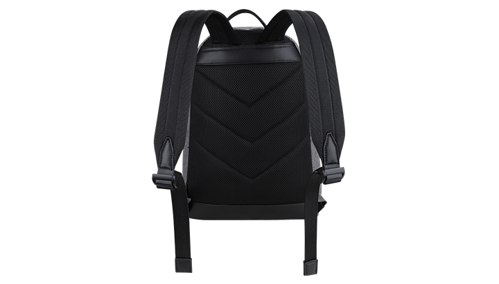 女朋友下边粉嫩粉嫩的