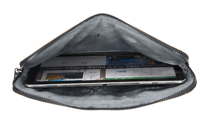 女朋友下边粉嫩粉嫩的