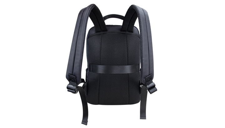 女朋友下边粉嫩粉嫩的