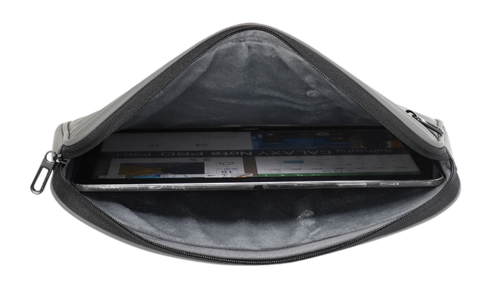 女朋友下边粉嫩粉嫩的