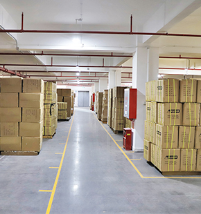 女朋友下边粉嫩粉嫩的